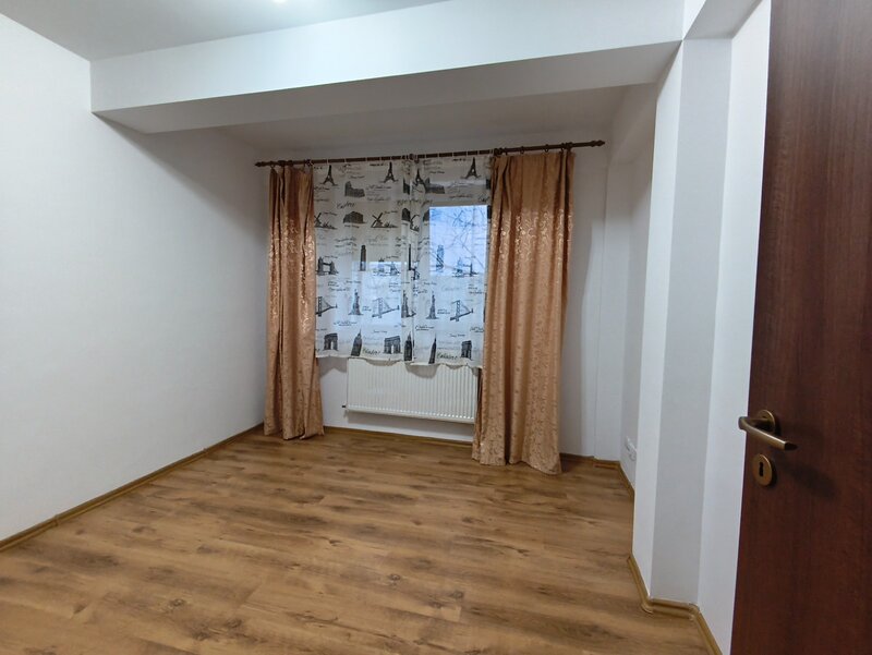 Aparatorii Patriei, oportunitate apartament 3 camere,